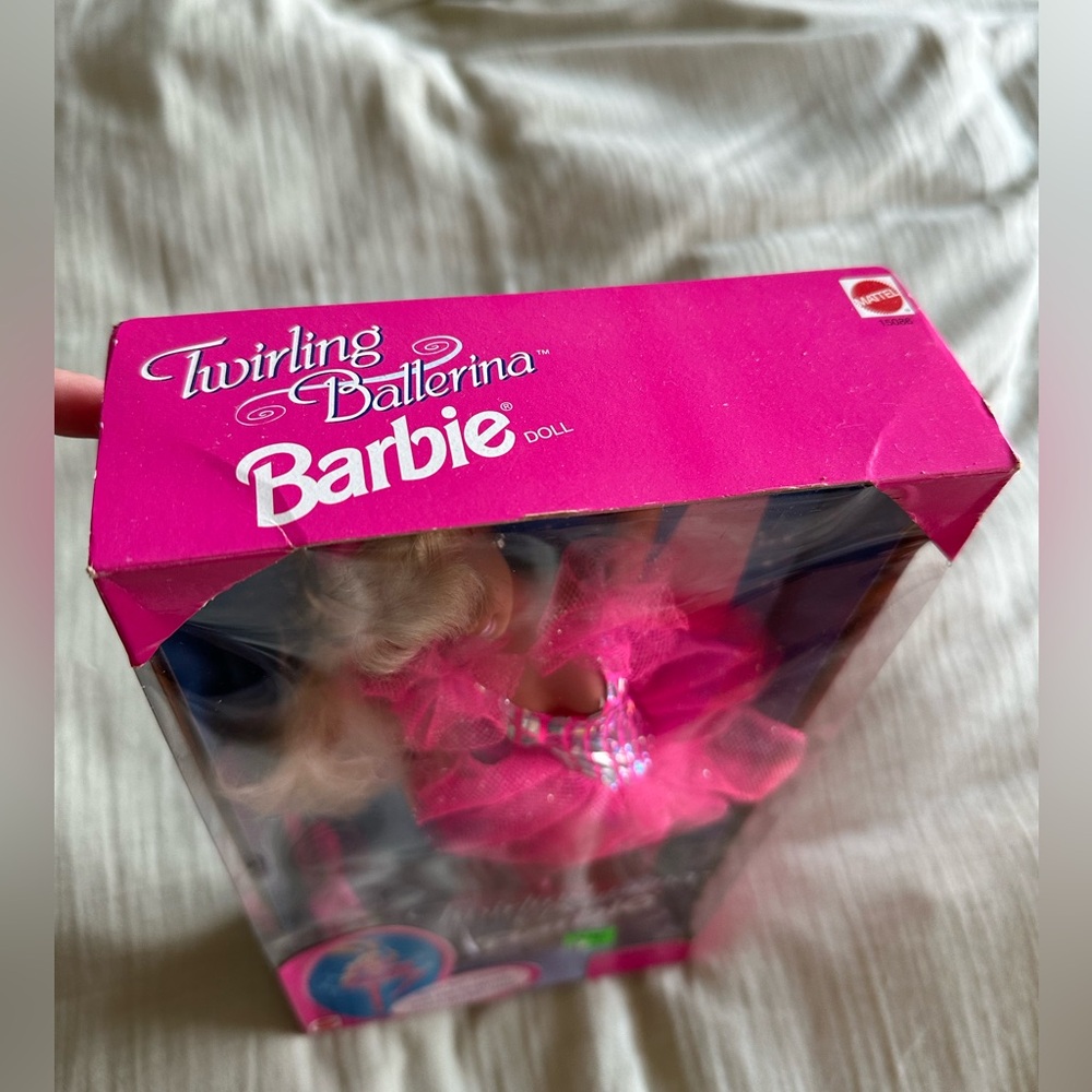 Barbie Twirling Ballerina from 1995 - Picture 5 of 6